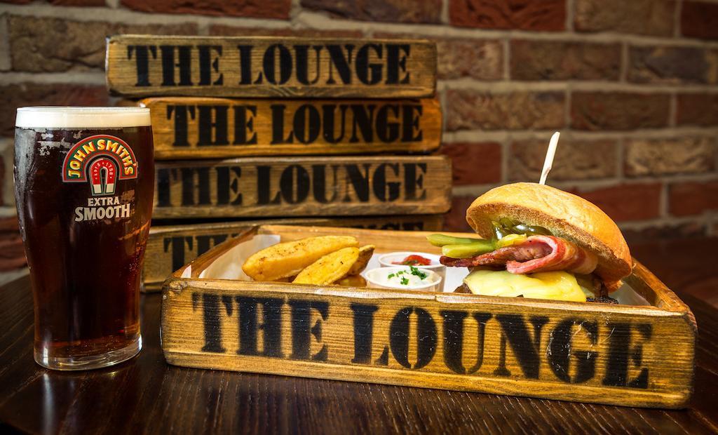 The Lounge Hotel & Bar เพนริท ภายนอก รูปภาพ